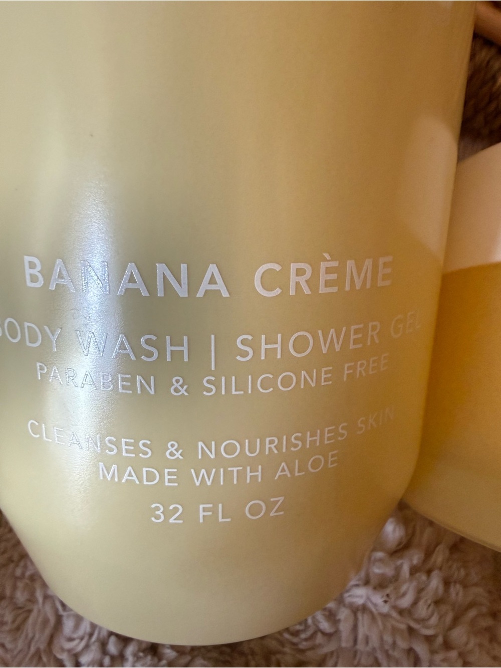 SAND+FOG Banana Crème Body Wash & Banana Blossom Body Scrub - Yellow - Picture 3 of 4